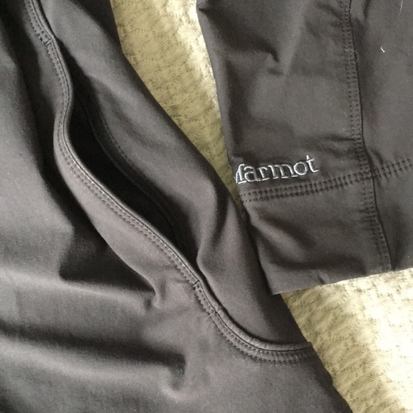 Soft shell hooded Marmot jacket - Picture 5 of 8